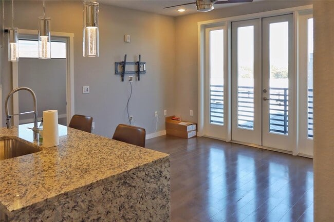 Photo - 810 S Rock St Unit 202