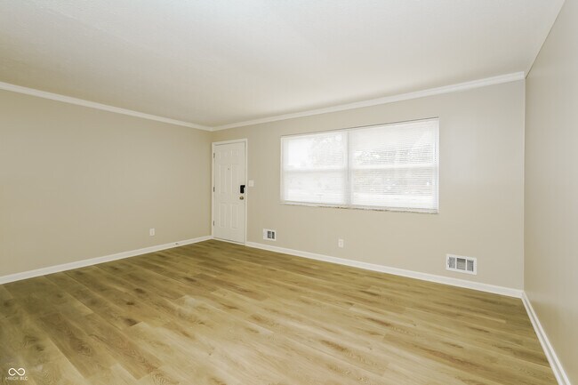 Photo - 2857 S State Ave
