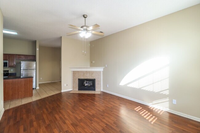 Photo - 6804 Kamali Ave