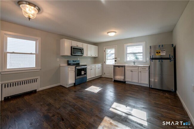 Photo - 927 Birmingham St