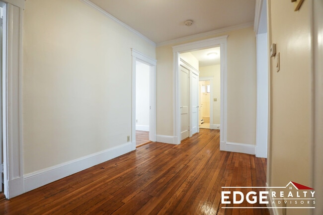 Photo - 19 Ransom Rd Unit 1