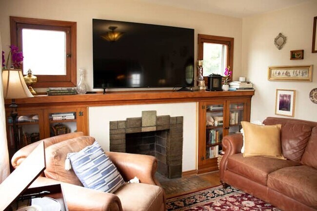 Photo - Bungalow by the Green! Executive SLC Rental Home