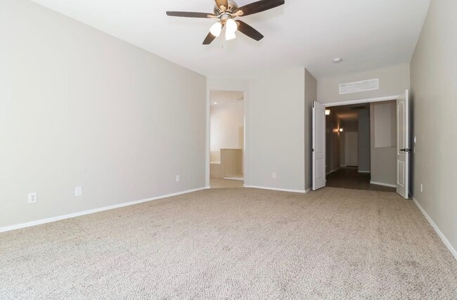 2011 W Carson Rd