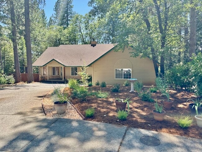 Photo - 122 Sterling Ct House