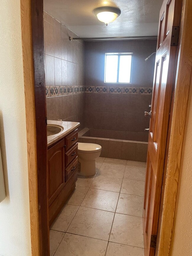 Photo - 505 Park Blvd