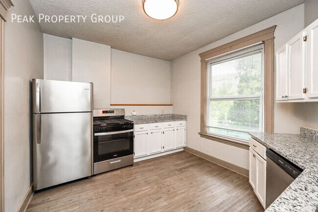 Photo - 329 W McMillan St Unit 2