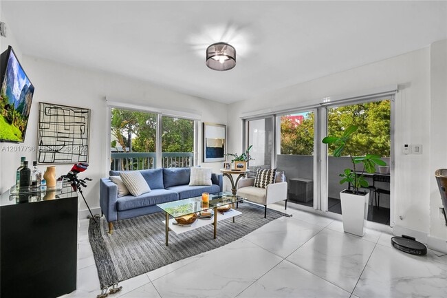 Photo - 2740 SW 28th Terrace Unit 202