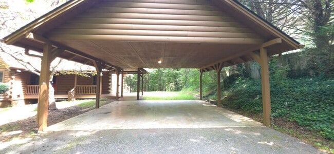 Photo - The Perfect North Georgia Retreat: Peaceful Living, Prime Location