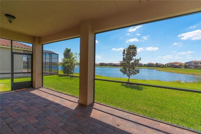 Photo - 13124 Woodford St