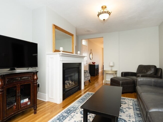 Photo - 45 Old Harbor St