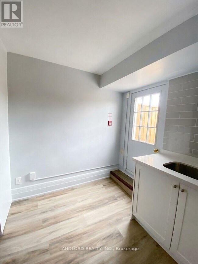 45 Clinton St Unit 2