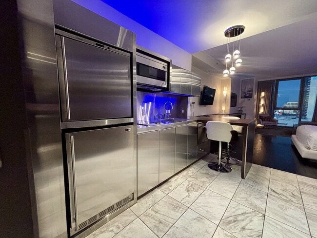 Photo - Palms Place Studio — Skyline Views, 5 Minu... Unidad 12304