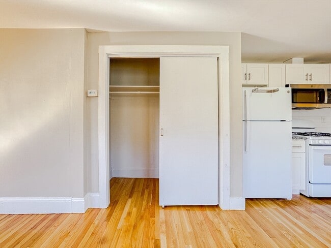 Photo - 19 Town Hill St Unit 2