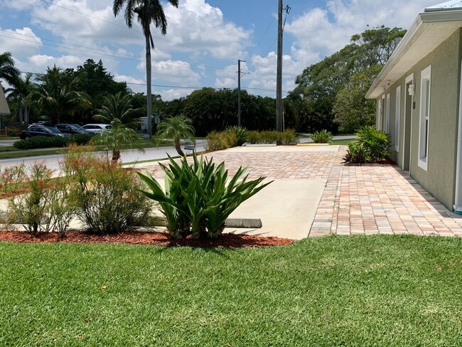 Photo - 926 NW Spruce Ridge Dr