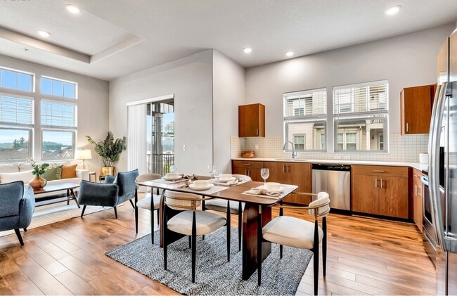 Building Photo - 17181 SW Snowdale St Unit 302