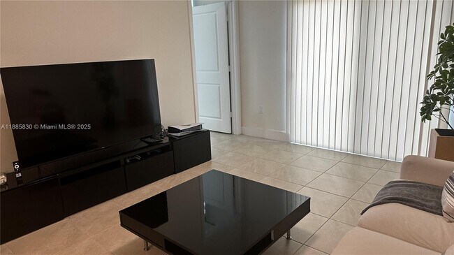 Photo - 8201 NW 41st St Unidad 408