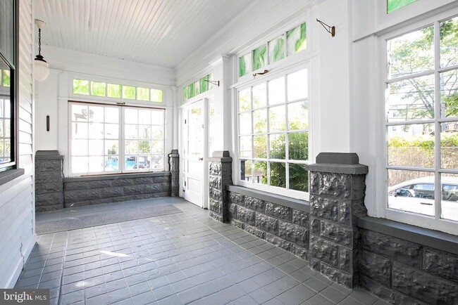 Photo - 208 S Atlantic Ave