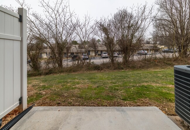 Photo - 924 Warrior Hill Dr