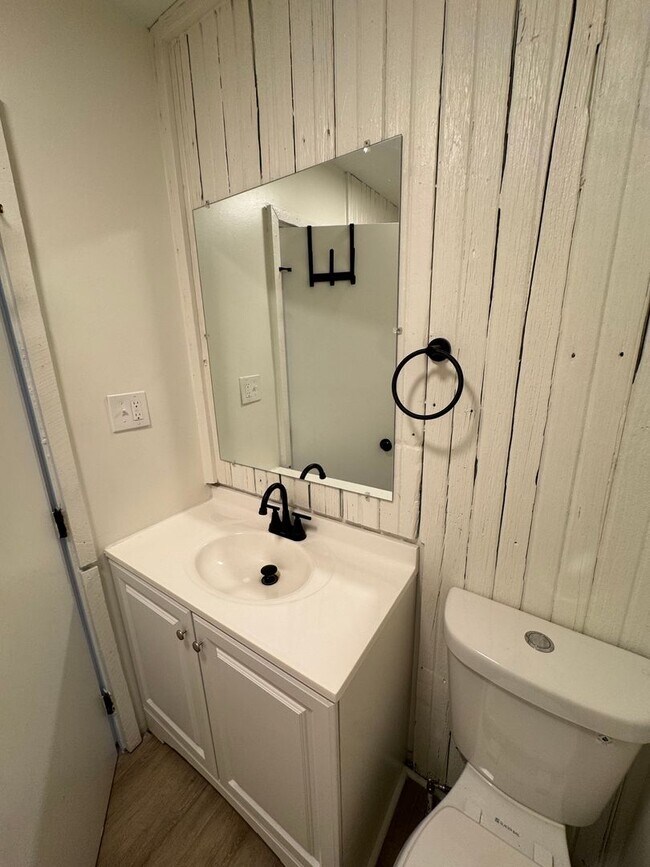 Photo - 2507 Cleveland Ave Unit E