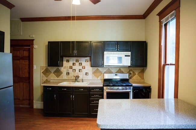 Photo - 3021 Knox Ave S Unit 1
