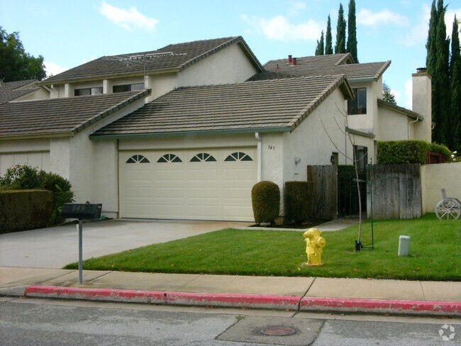 Building Photo - 949 Courtland Ct Rental