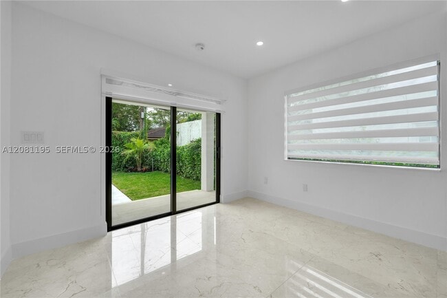 Photo - 728 Majorca Ave