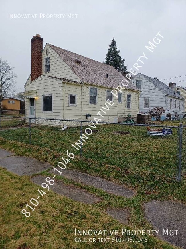 Photo - 2413 Mountain Ave