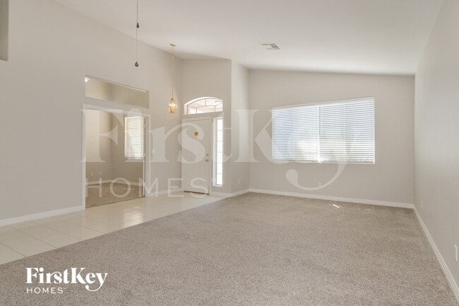 Photo - 2534 Farmington Ave