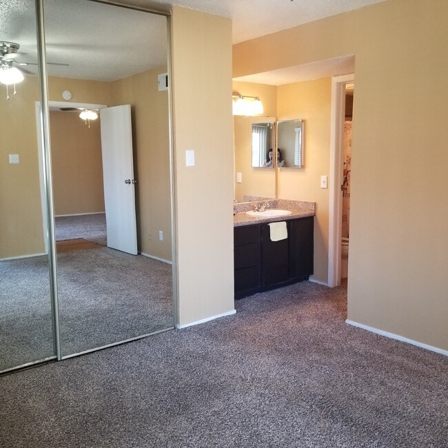 479 sq unit 1 bedroom - Driftwood Apartments - Galveston