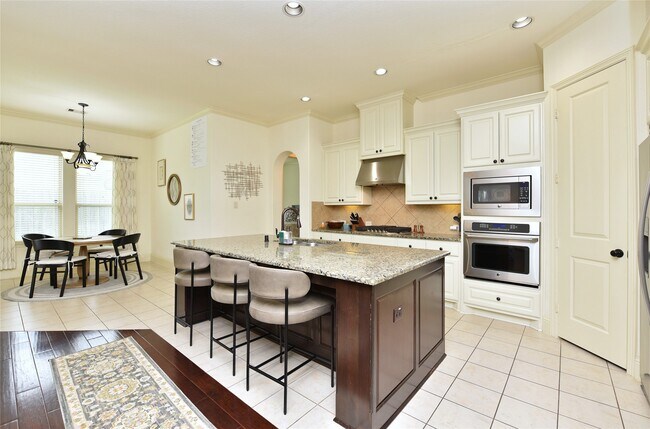 Photo - 13117 Stoneleigh Terrace Dr