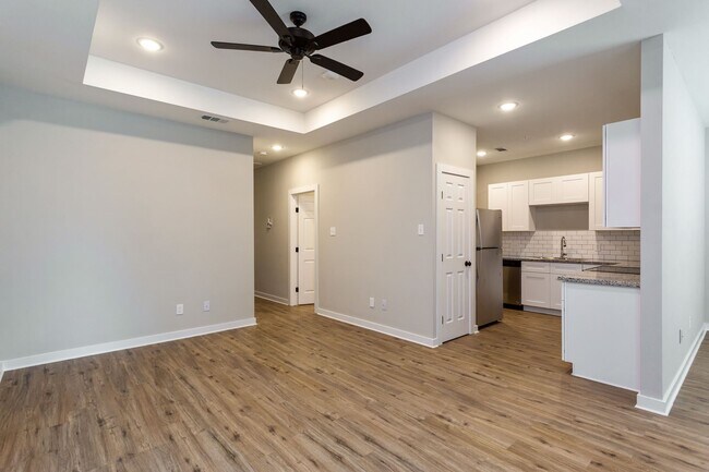 10317 Lake Rd