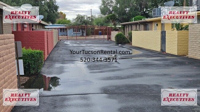 Photo - Country Club & Fort Lowell area - 2 Beds 1...