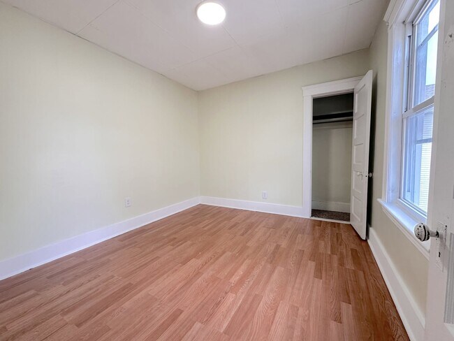Photo - 10 Lawnfair St Unit 1