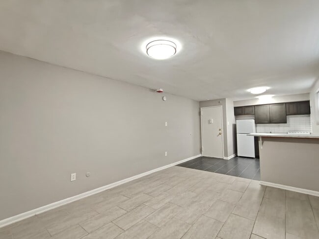 Photo - 7108 Oxford Ave Unit 32