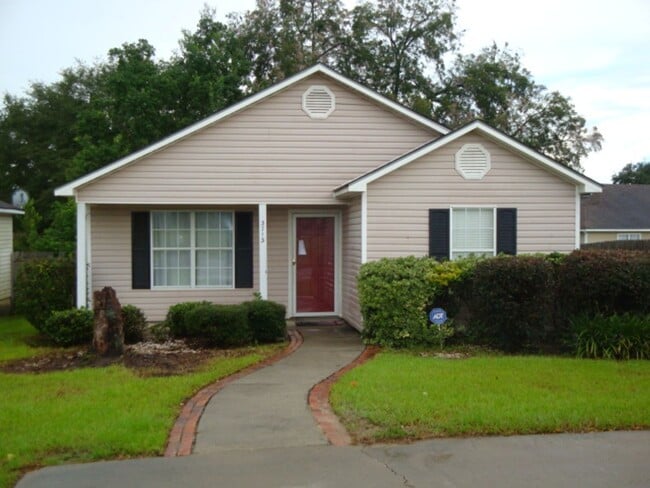 Building Photo - 3BD/2B Home Close to Moody