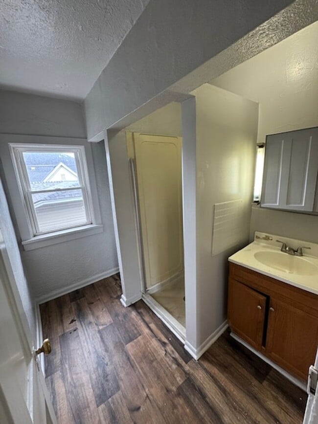 Photo - 633 Runnion Ave Unit 633 Runnion - Upper
