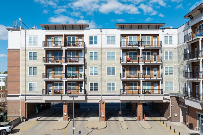 Photo - Views On Vine