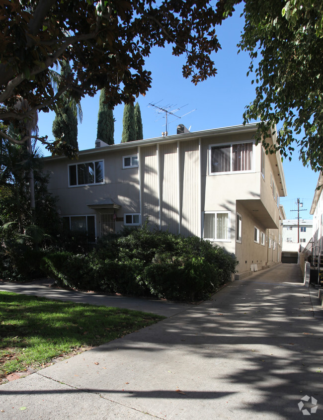 Building Photo - 1827 N Normandie Ave Rental