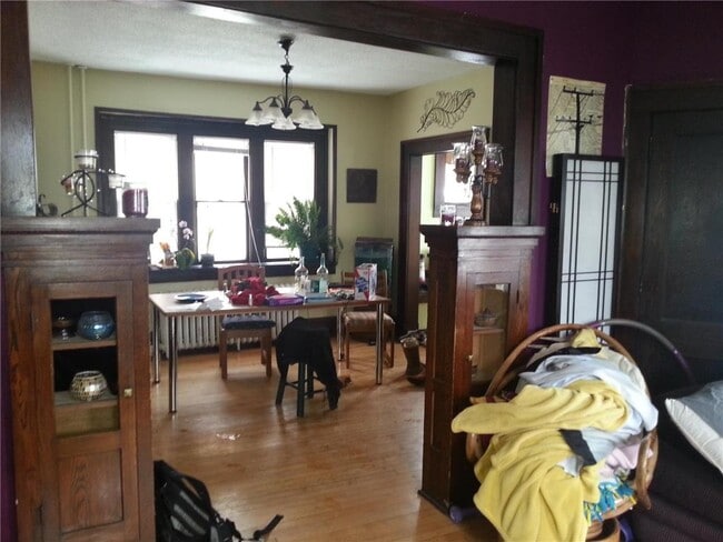 Photo - 1099 17th Ave SE