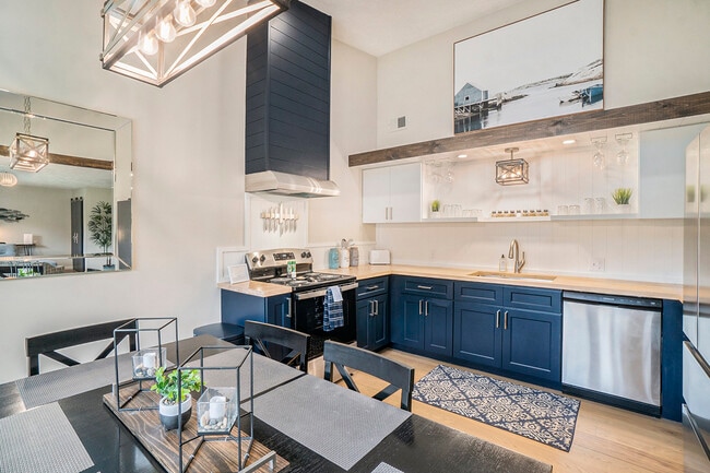 Photo - 2506 J Maddy Pky