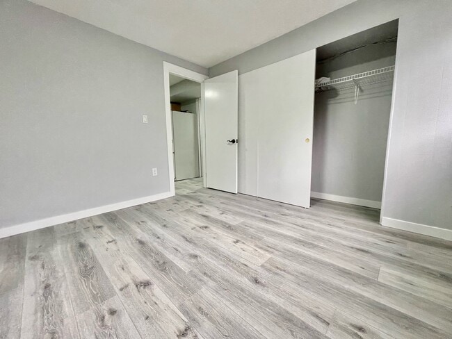 Photo - 2139 Tyner St