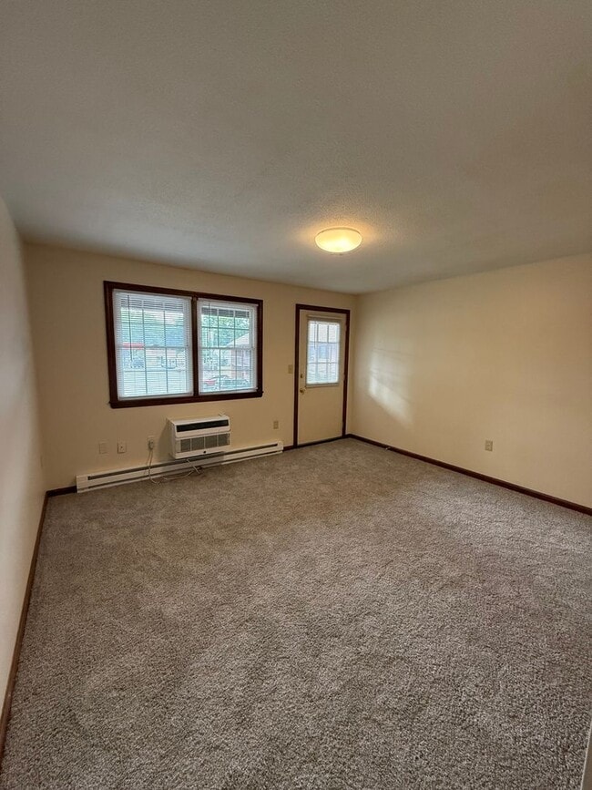 643 Suffield St Unit 29