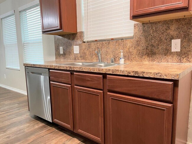 Photo - 3226 View Valley Trail