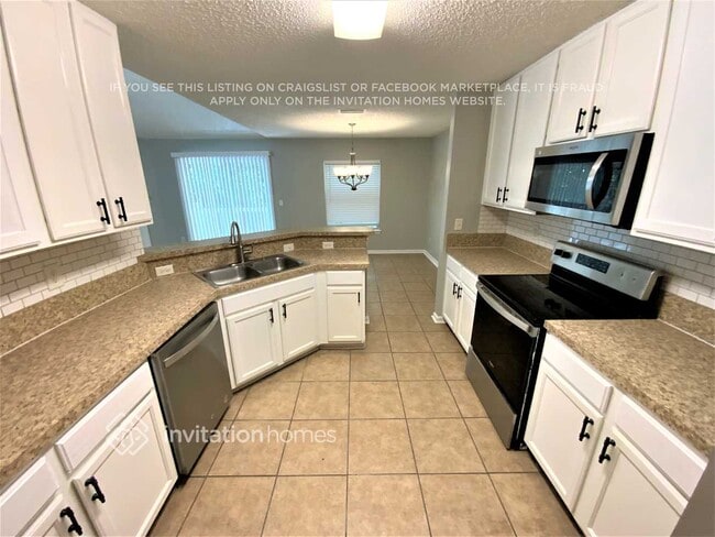 Photo - 11279 Chertsey Ln