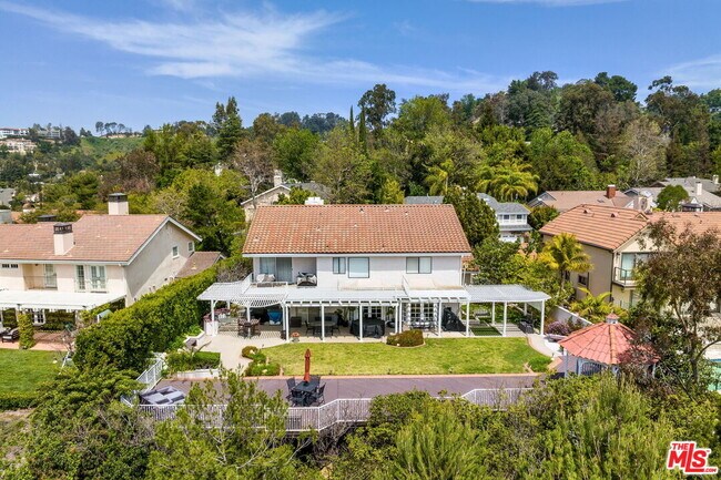 Photo - 3119 Hutton Dr