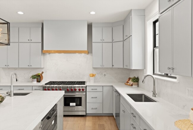 Photo - 8309 Loring Dr