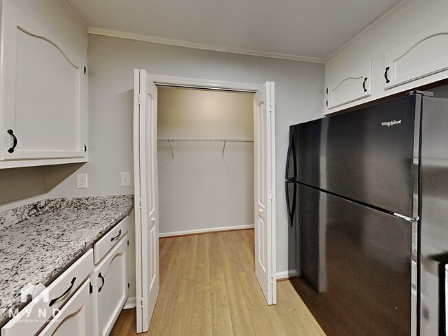 Photo - 4629 Longbriar Dr