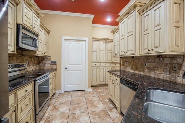 Photo - 3006 SW Pine Valley Rd
