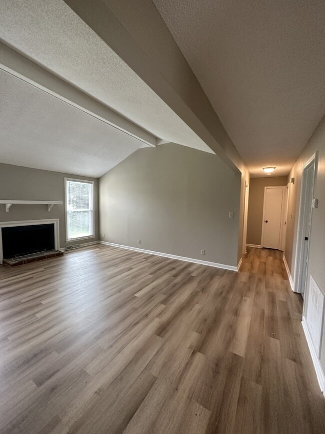 Photo - 709 R S Bradley Blvd