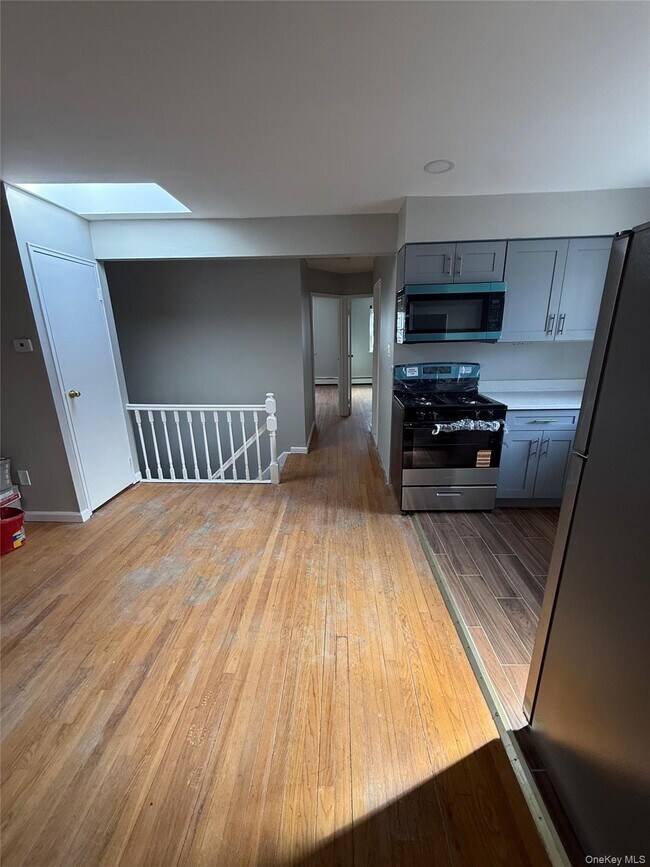 Photo - 5606 Riverdale Ave